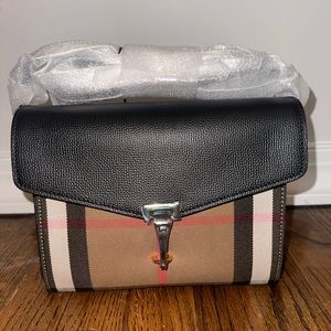 BURBERRY LEATHER BAG W/ STRAP - BRAND NEW!